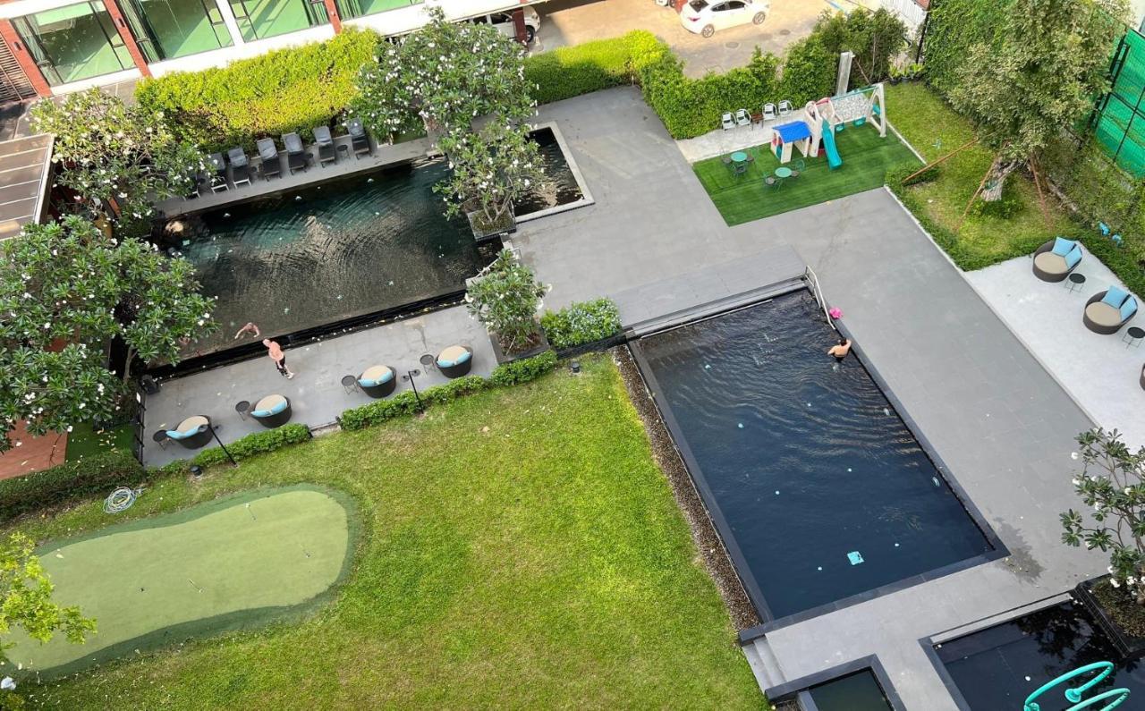 Fifth Pattaya Jomtien By Shiwalai Int Hotel Екстериор снимка The swimming pool at the hotel