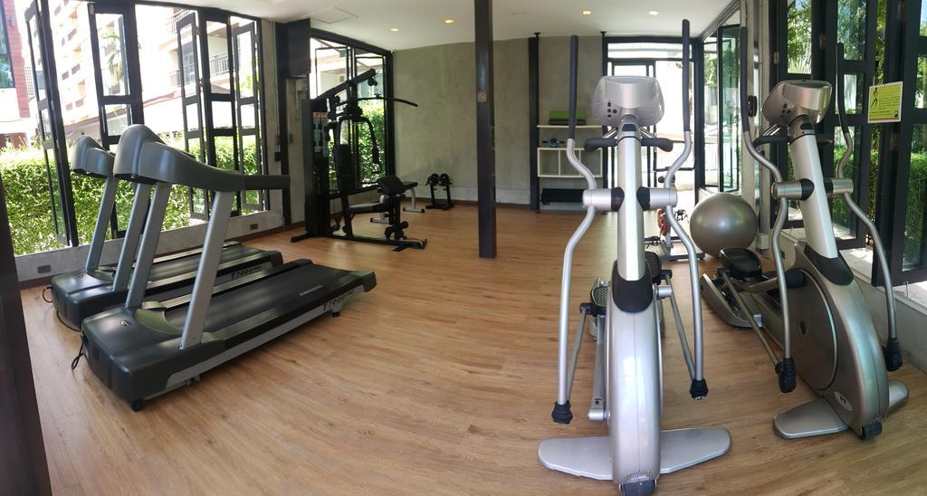 Fifth Pattaya Jomtien By Shiwalai Int Hotel Екстериор снимка A typical gym